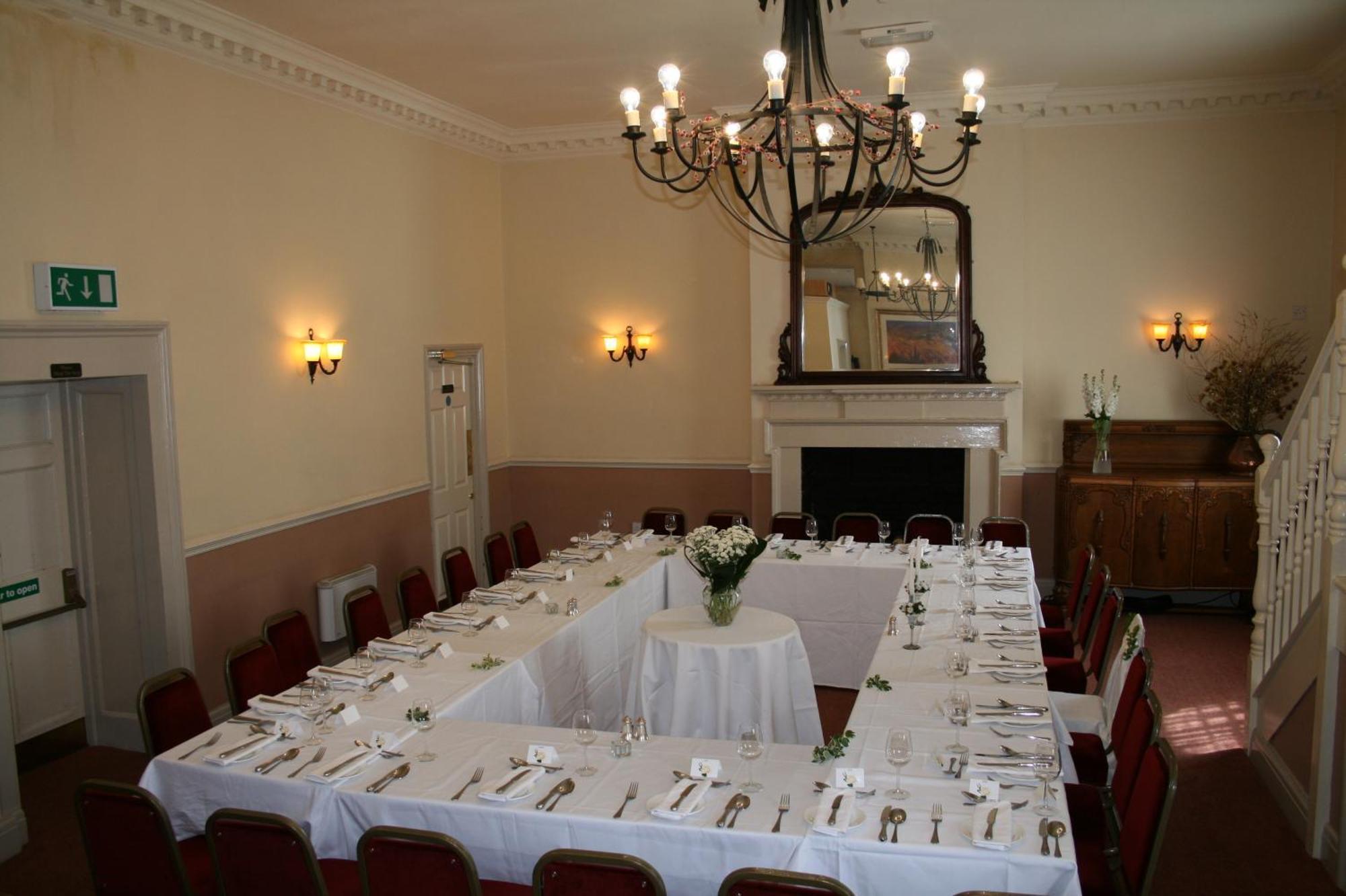 The White Hart Hotel Welwyn Bagian luar foto
