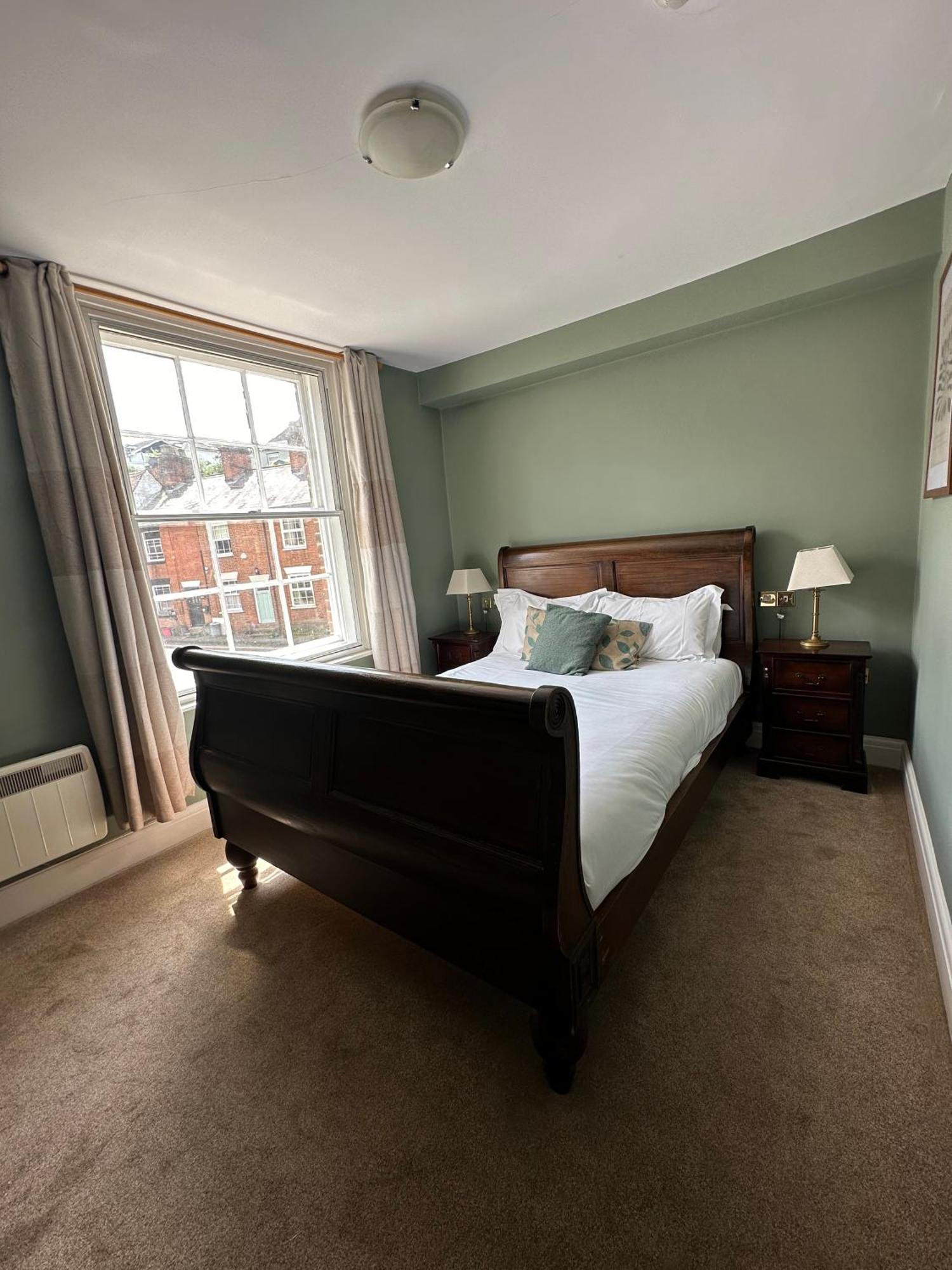 The White Hart Hotel Welwyn Bagian luar foto