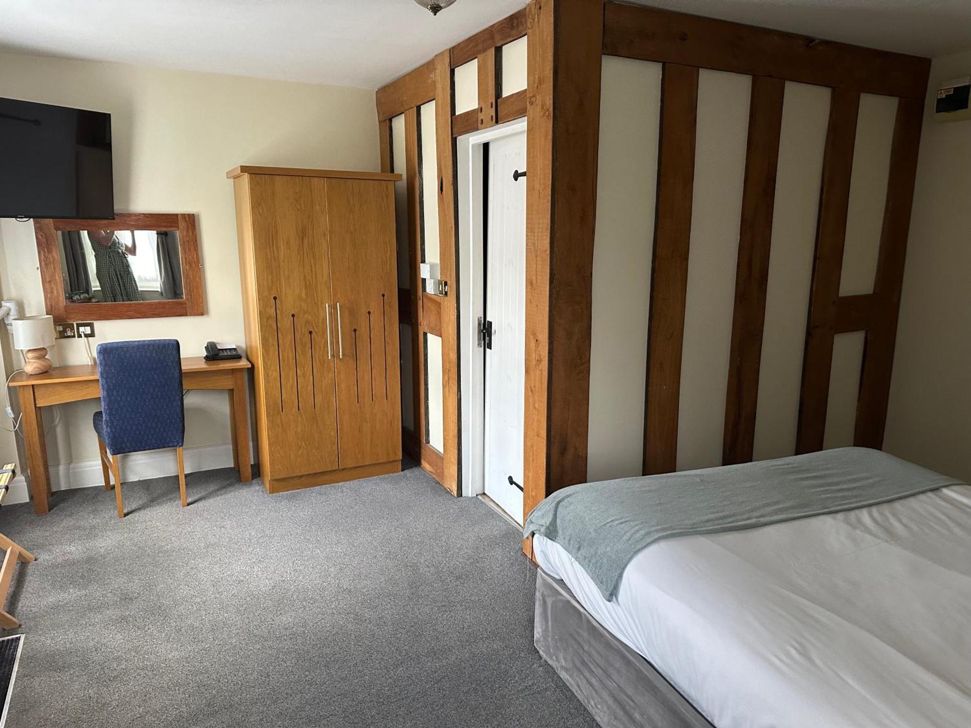 The White Hart Hotel Welwyn Bagian luar foto