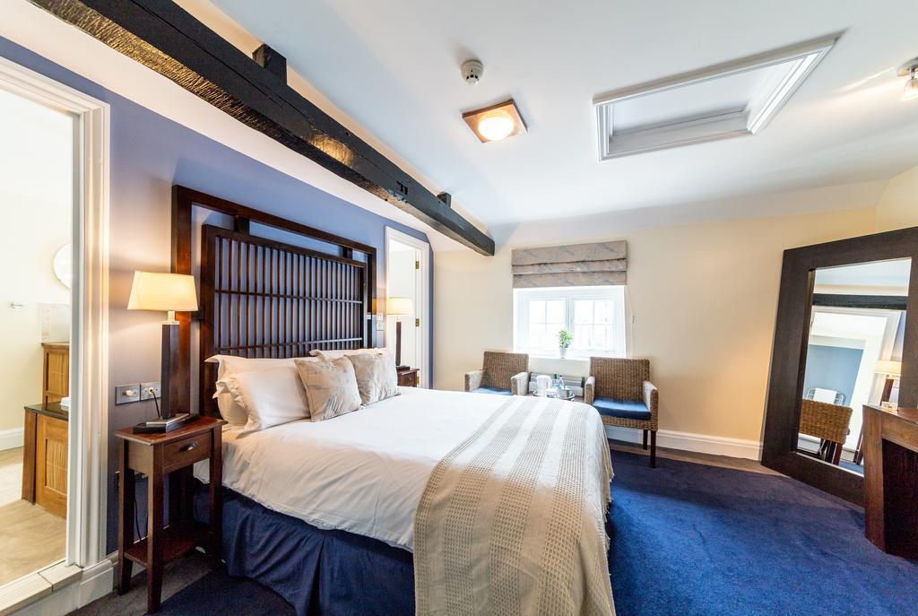 The White Hart Hotel Welwyn Bagian luar foto
